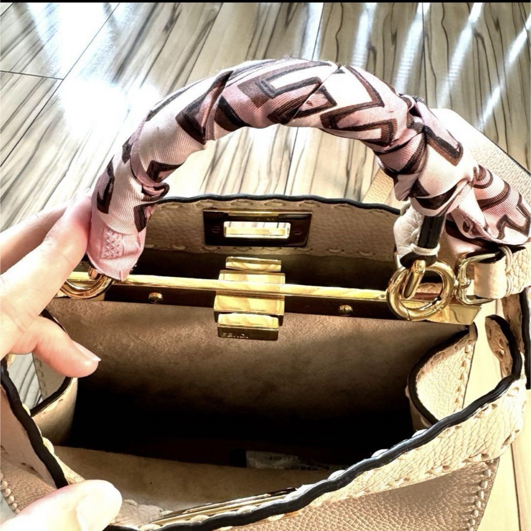 FENDI - FENDI セレリアピーカブー ベージュ(ラッピー付き)の FENDI - FENDI セレリアピーカブー ベージュ(ラッピー付き)の