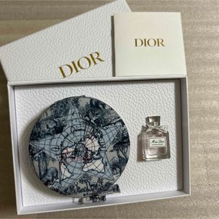 Christian Dior(ヘアアクセサリー)のフリマアイテム一覧 Christian Dior(ヘアアクセサリー)のフリマアイテム一覧