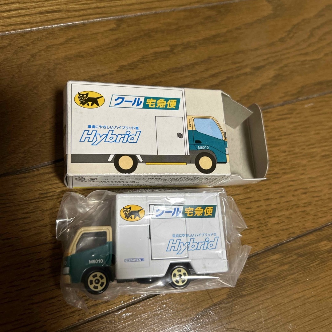 ヤマト運輸 クロネコヤマト ミニカー 非売品 首里城復興 - メルカリ
