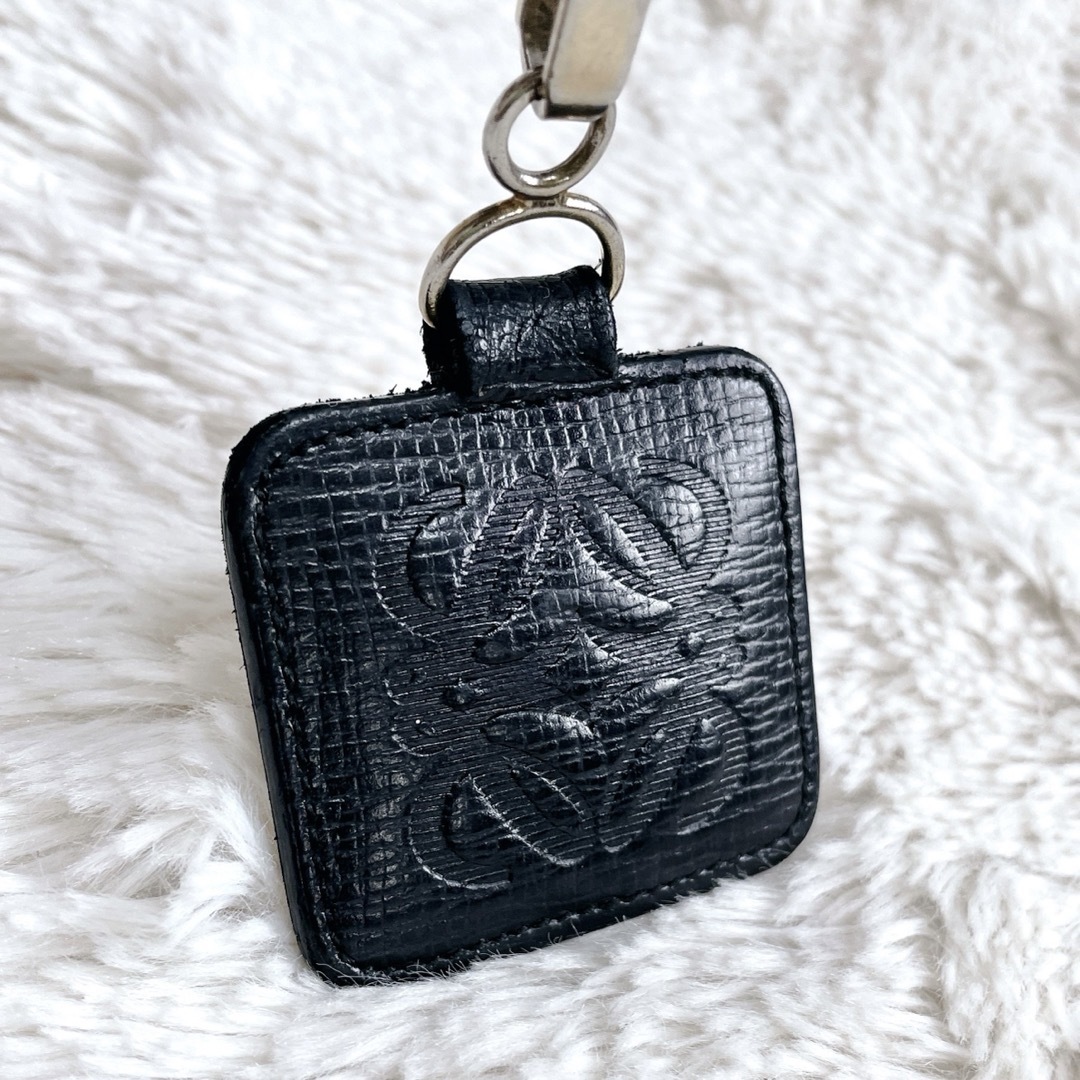 LOEWE - 美品 LOEWE ロエベ アナグラム キーリング レザー LOEWE - 美品 LOEWE ロエベ アナグラム キーリング レザー