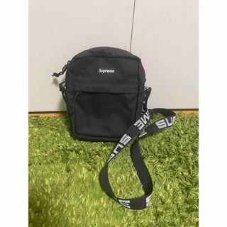 Supreme(ショルダーバッグ)のフリマアイテム一覧 Supreme(ショルダーバッグ)のフリマアイテム一覧