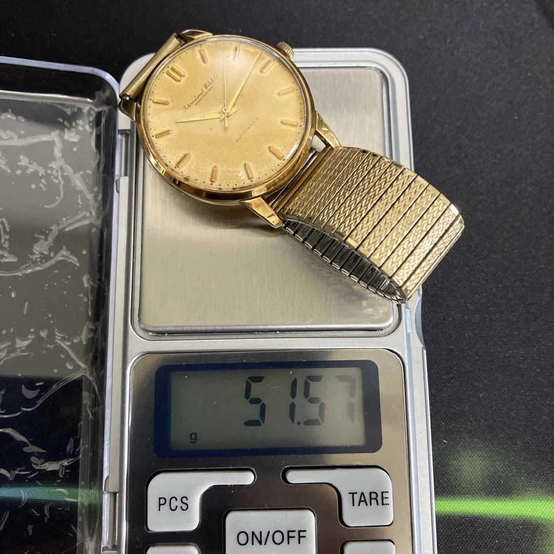 IWC - 希少品 IWC シャフハウゼン 金無垢 腕時計の通販 by IWC - 希少品 IWC シャフハウゼン 金無垢 腕時計の通販 by