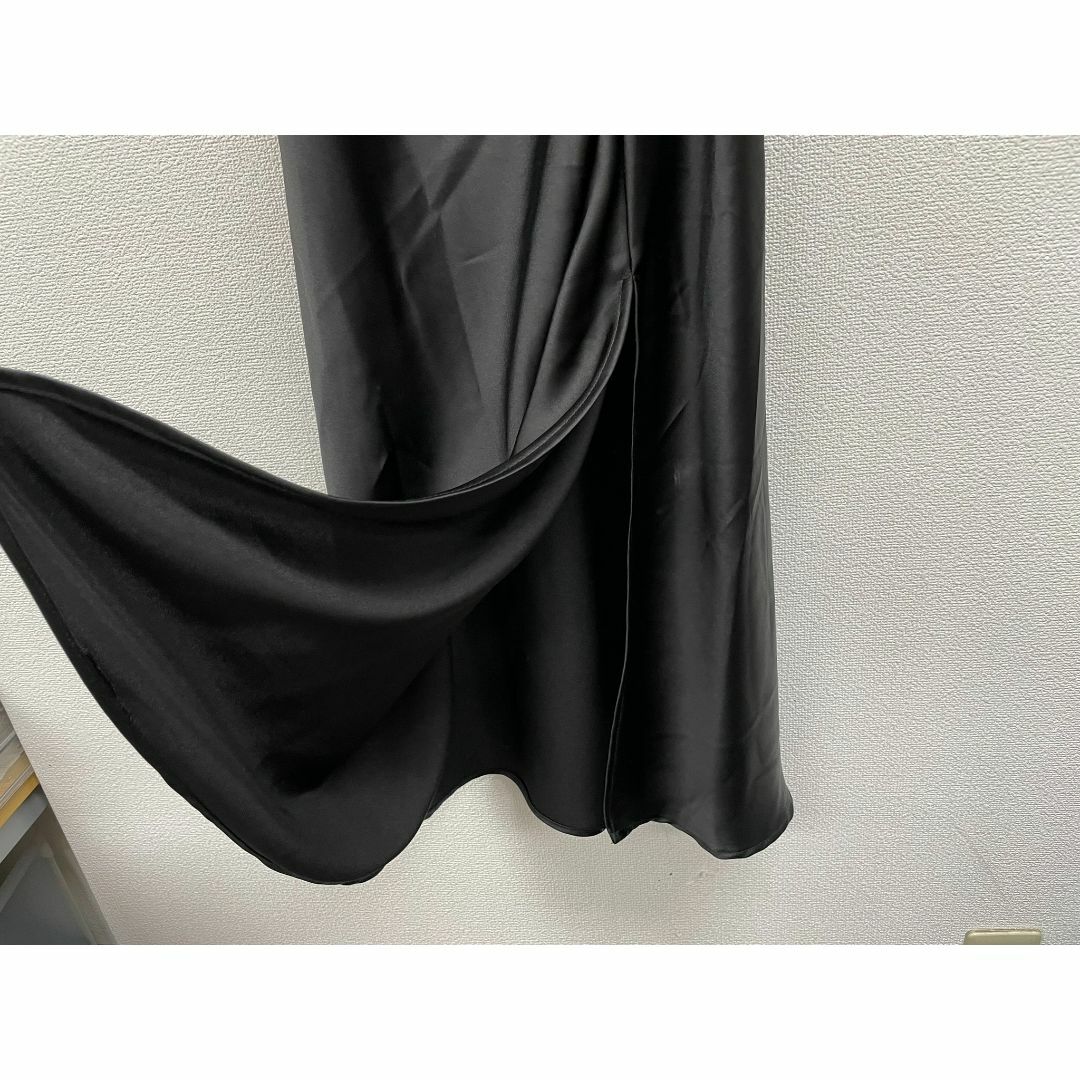 ZARA - ザラZARAブラックサテンマキシドレスXSワンピ☆A24125の ZARA - ザラZARAブラックサテンマキシドレスXSワンピ☆A24125の