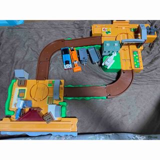 【ジャンク品】 プラレール　 トーマス&テレンスのつみおろしセット(キャラクターグッズ)