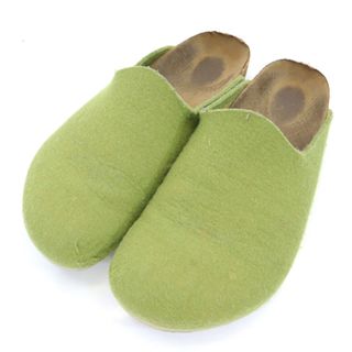 BIRKENSTOCK(グリーン・カーキ/緑色系)のフリマアイテム一覧 BIRKENSTOCK(グリーン・カーキ/緑色系)のフリマアイテム一覧