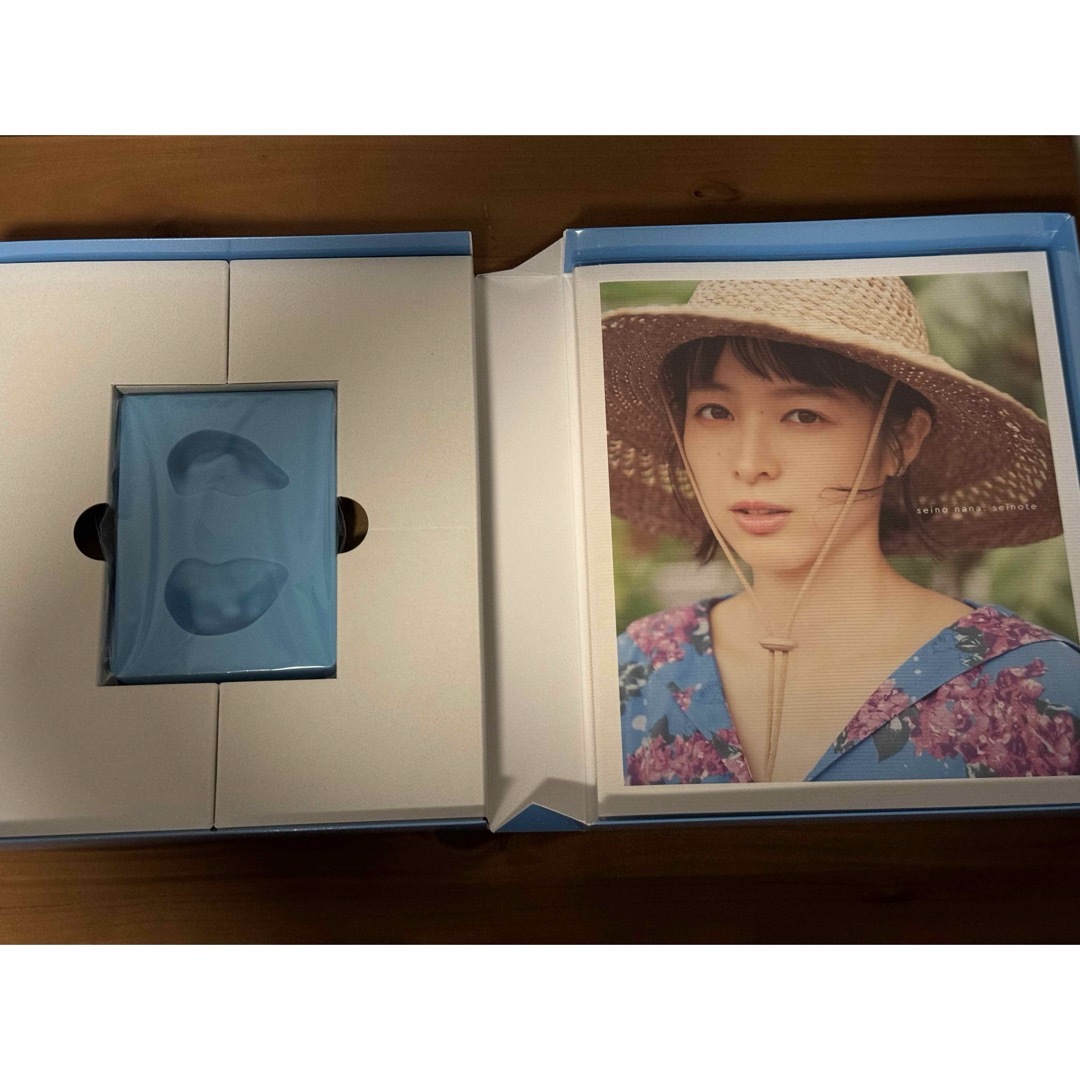 美品特装版】清野菜名 1st Photo BOOK セイノート:seinoteの通販 美品特装版】清野菜名 1st Photo BOOK セイノート:seinoteの通販