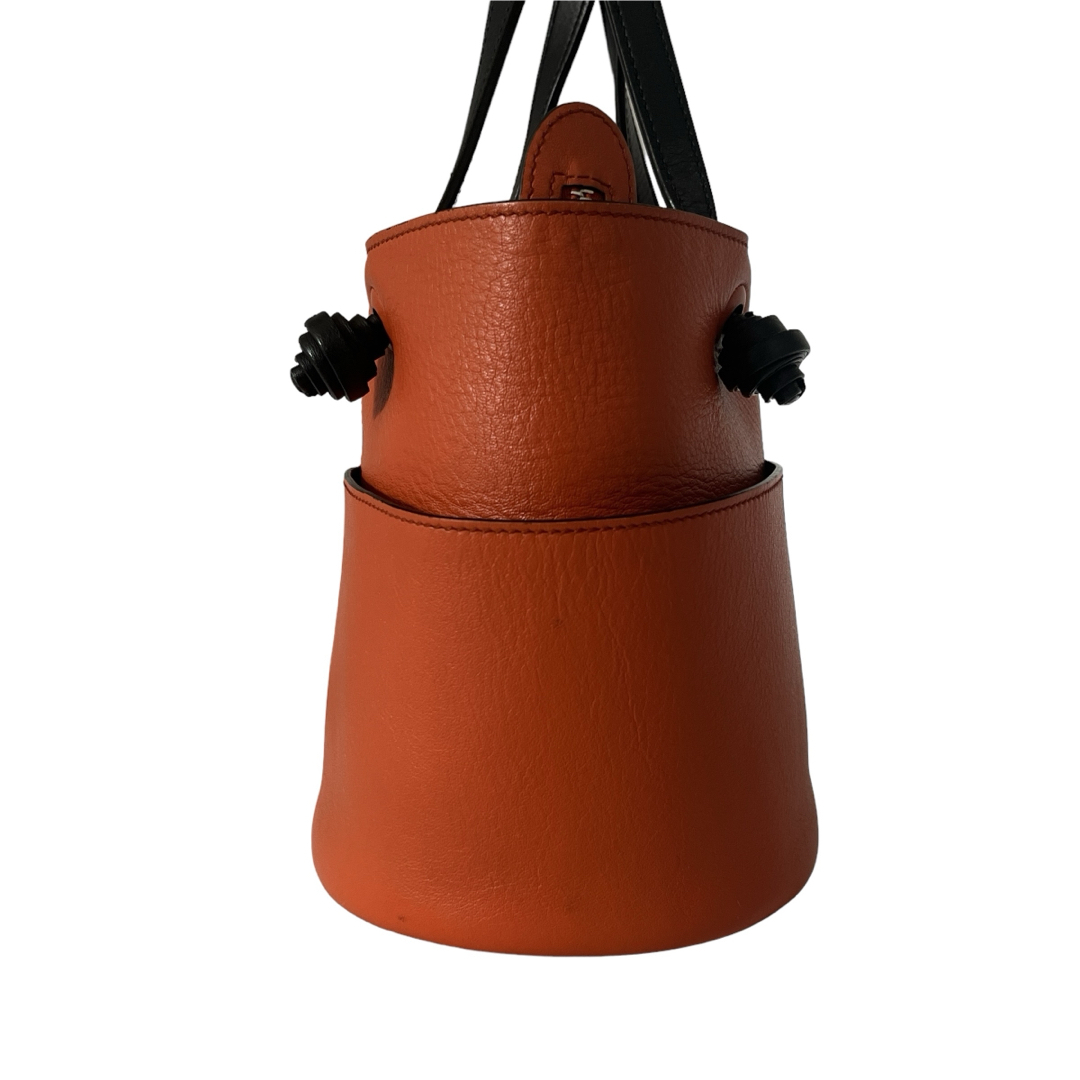 TOD'S - トッズ ハンドバッグ タッセルディティール バケット TOD'S - トッズ ハンドバッグ タッセルディティール バケット