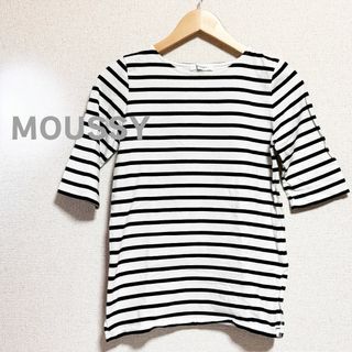 マウジー(moussy)のMOUSSY マウジー　カットソー 五分袖 ボーダー 白　黒 ホワイト　ブラック(Tシャツ(半袖/袖なし))
