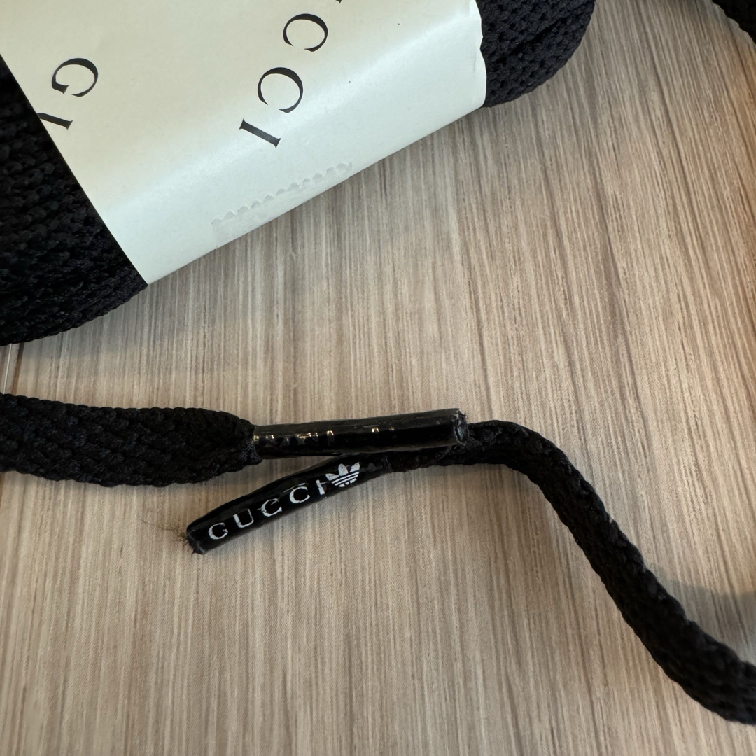 GUCCI - 未使用 GUCCI adidas コラボ ブーツ 大人気カラー GUCCI - 未使用 GUCCI adidas コラボ ブーツ 大人気カラー