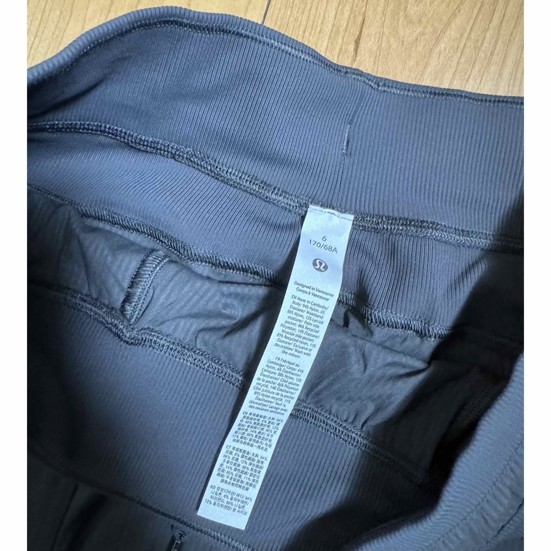 lululemon - ルルレモン lululemon 6 ショートパンツ Dance lululemon - ルルレモン lululemon 6 ショートパンツ Dance