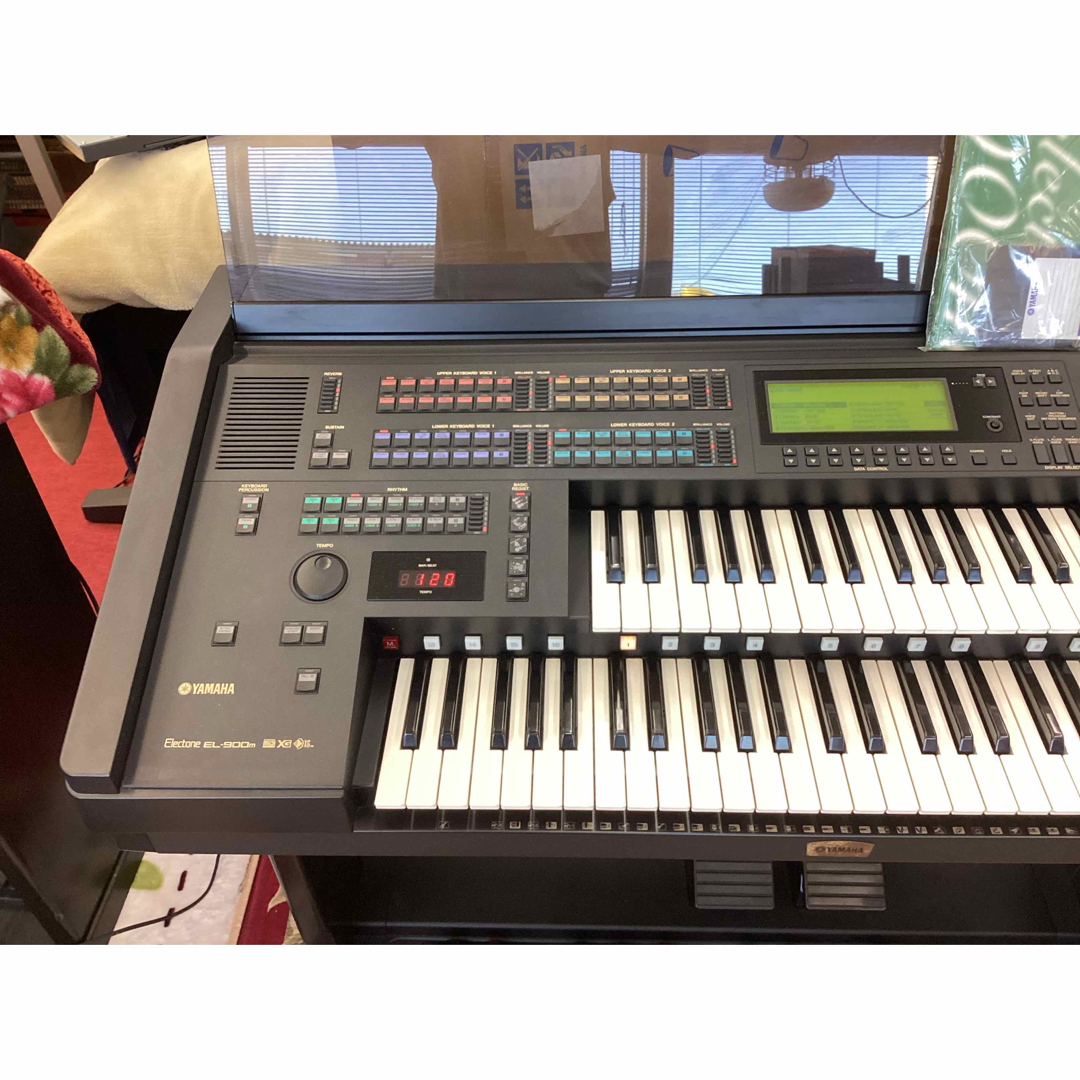 エレクトーンEL900M定価なんと128万円2000年製良い音しますよ エレクトーンEL900M定価なんと128万円2000年製良い音しますよ