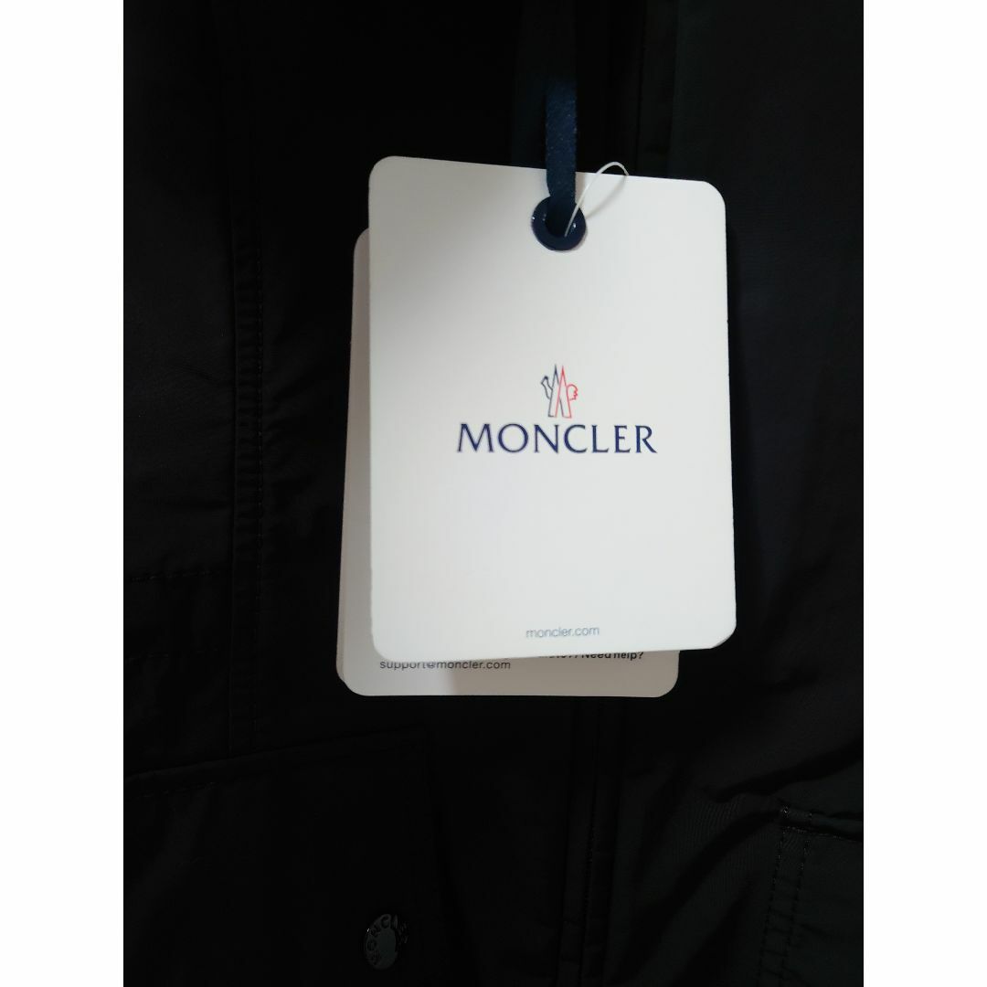 MONCLER - MONCLER LEANDRO ショート パーカー 新品未使用 タグ MONCLER - MONCLER LEANDRO ショート パーカー 新品未使用 タグ