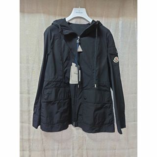 MONCLER(ショート ・ ナイロンジャケット)のフリマアイテム一覧 MONCLER(ショート ・ ナイロンジャケット)のフリマアイテム一覧