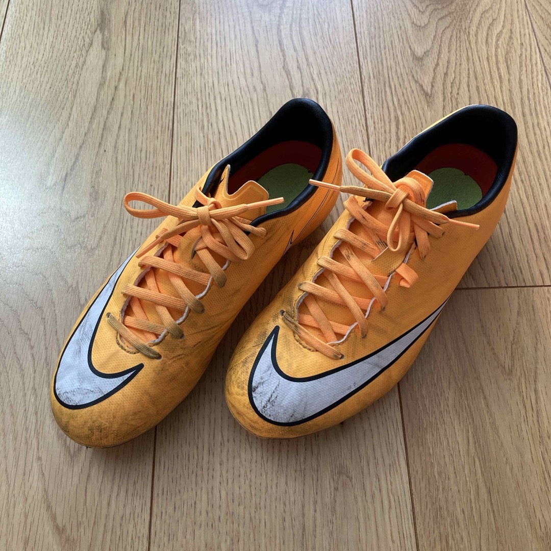 NIKE - NIKE サッカースパイク 23センチの通販 by らららん NIKE - NIKE サッカースパイク 23センチの通販 by らららん