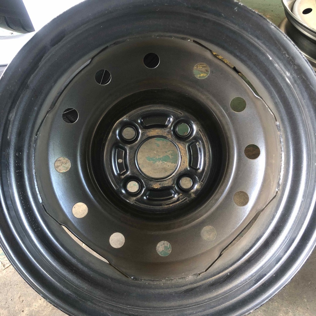 新車取り外しスズキ純正13インチスチールホイール4本セットの 新車取り外しスズキ純正13インチスチールホイール4本セットの