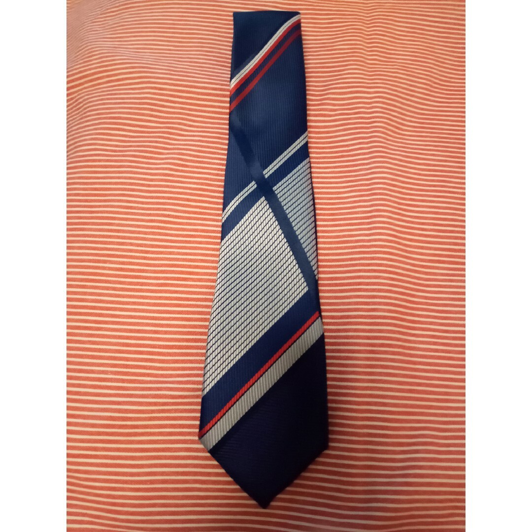 サンバード　ネクタイ　ポリエステル　中古 メンズのファッション小物(ネクタイ)の商品写真