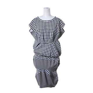 JUNYA WATANABE COMME des GARCONS(ひざ丈ワンピース)のフリマ JUNYA WATANABE COMME des GARCONS(ひざ丈ワンピース)のフリマ