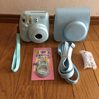 フジフイルム(富士フイルム)のinstax mini8 フィルム付き ブルー(フィルムカメラ)