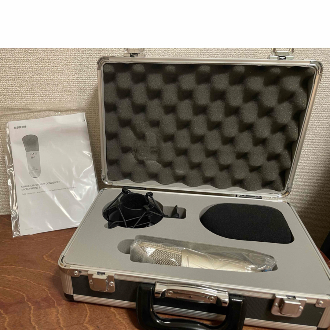 behringer(ベリンガー)のBehringer B-1 コンデンサーマイク 楽器のレコーディング/PA機器(マイク)の商品写真