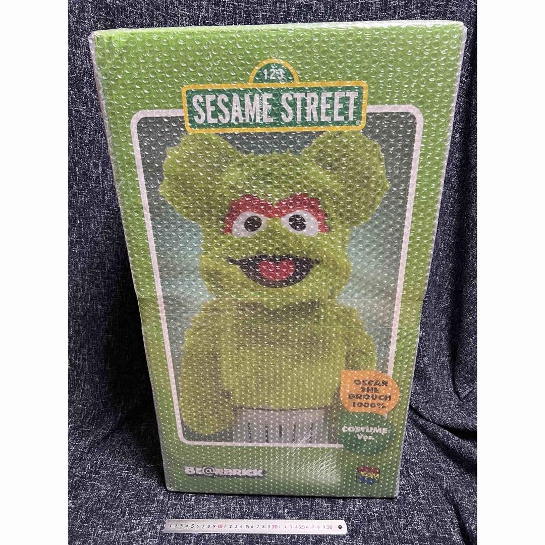 BE@RBRICK OSCAR THE GROUCH Costume 1000% BE@RBRICK OSCAR THE GROUCH Costume 1000%