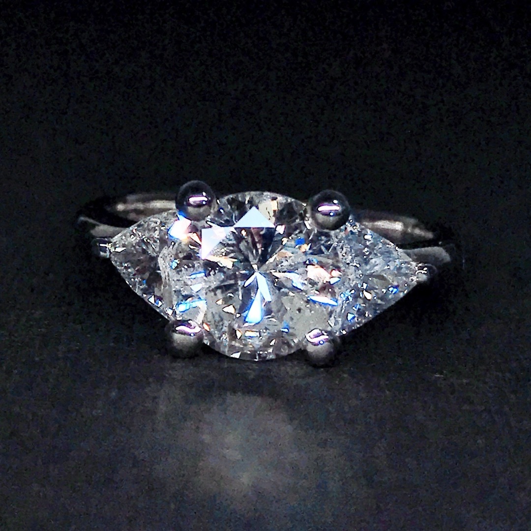 計2.67ct 大粒 ダイヤモンドリング PT900 ダイヤ 2ctアップ 希少 計2.67ct 大粒 ダイヤモンドリング PT900 ダイヤ 2ctアップ 希少