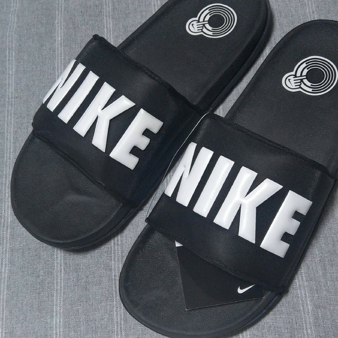 NIKE - 26cmナイキ オフコートサンダル ブラック黒白 ベナッシ NIKE - 26cmナイキ オフコートサンダル ブラック黒白 ベナッシ