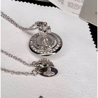 ヴィヴィアンウエストウッド(Vivienne Westwood)のヴィヴィアンウエストウッド　タイニーオーブネックレス　クリア(ネックレス)