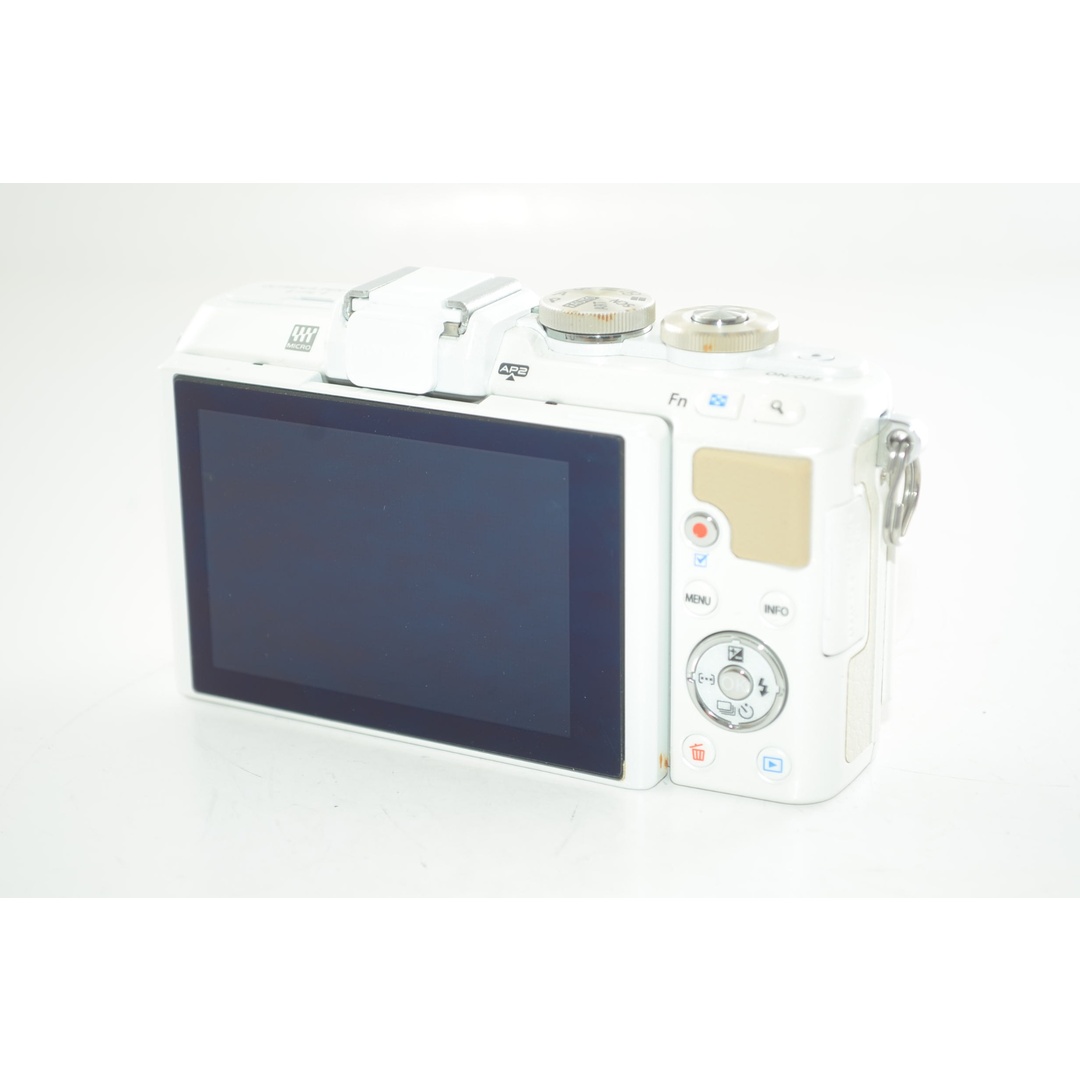 外観特上級】OLYMPUS PEN E-PL7 EZダブルズームキット ホワイト 外観特上級】OLYMPUS PEN E-PL7 EZダブルズームキット ホワイト