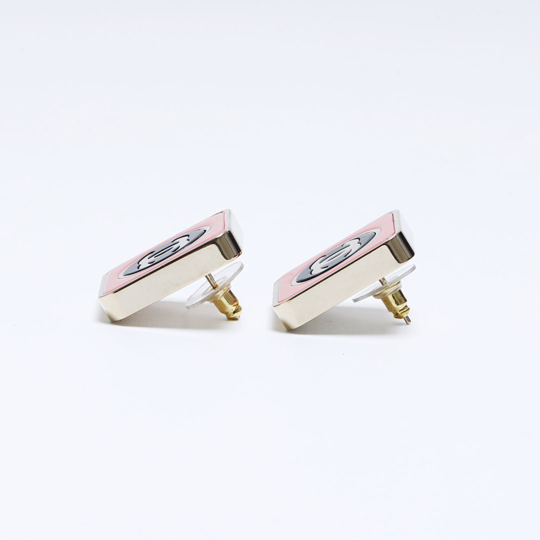 シャネル CHANEL B23C ココマーク スクエア ピアス シャネル CHANEL B23C ココマーク スクエア ピアス