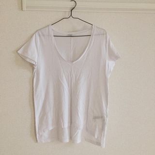 ザラ(ZARA)のzaraティーシャツ(Tシャツ(半袖/袖なし))