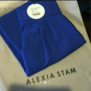 アリシアスタン(ALEXIA STAM)のALEXIA  STAM  タックパンツ    新品タグ付き(クロップドパンツ)