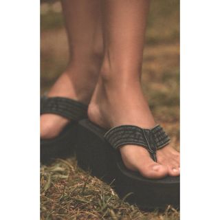 新品 ZARA ザラ サンダル キャメル マルニ ロエベ 新品 ZARA ザラ サンダル キャメル マルニ ロエベ