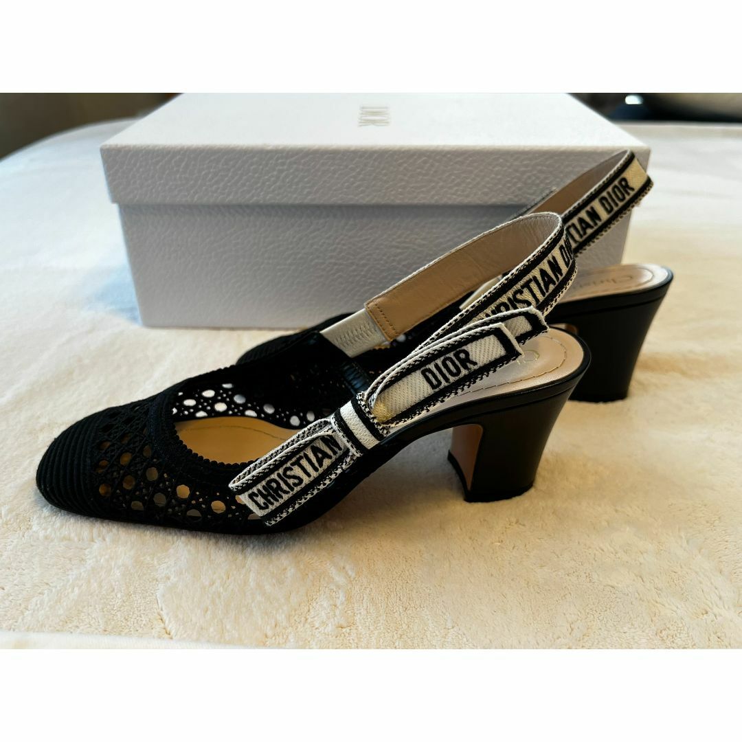Christian Dior(クリスチャンディオール)の【超美品】Dior ディオール ブラック バックストラップパンプス　カナージュ レディースの靴/シューズ(ハイヒール/パンプス)の商品写真