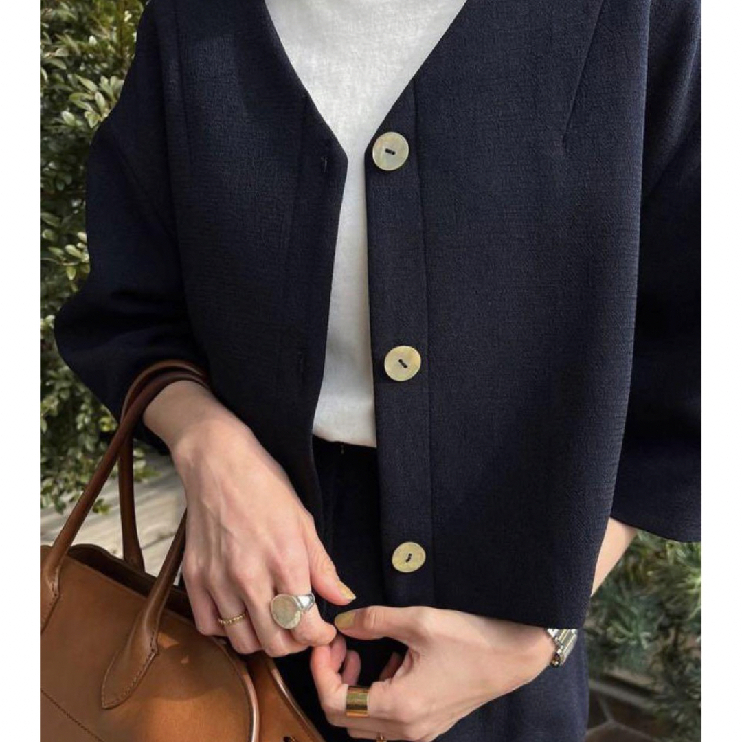 CLANE - CLANE V NECK COCOON SHORT JACKETの通販 by たくあん's CLANE - CLANE V NECK COCOON SHORT JACKETの通販 by たくあん's