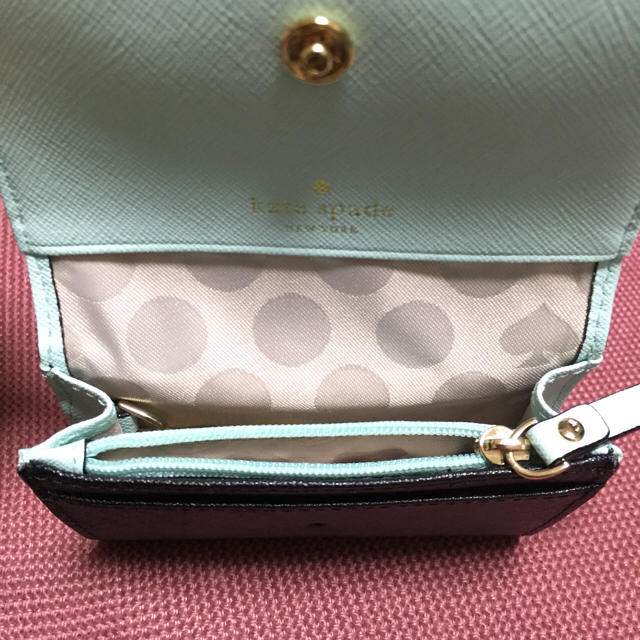 kate spade new york(ケイトスペードニューヨーク)のケイトスペード パスケース キーリング付き レディースのファッション小物(名刺入れ/定期入れ)の商品写真