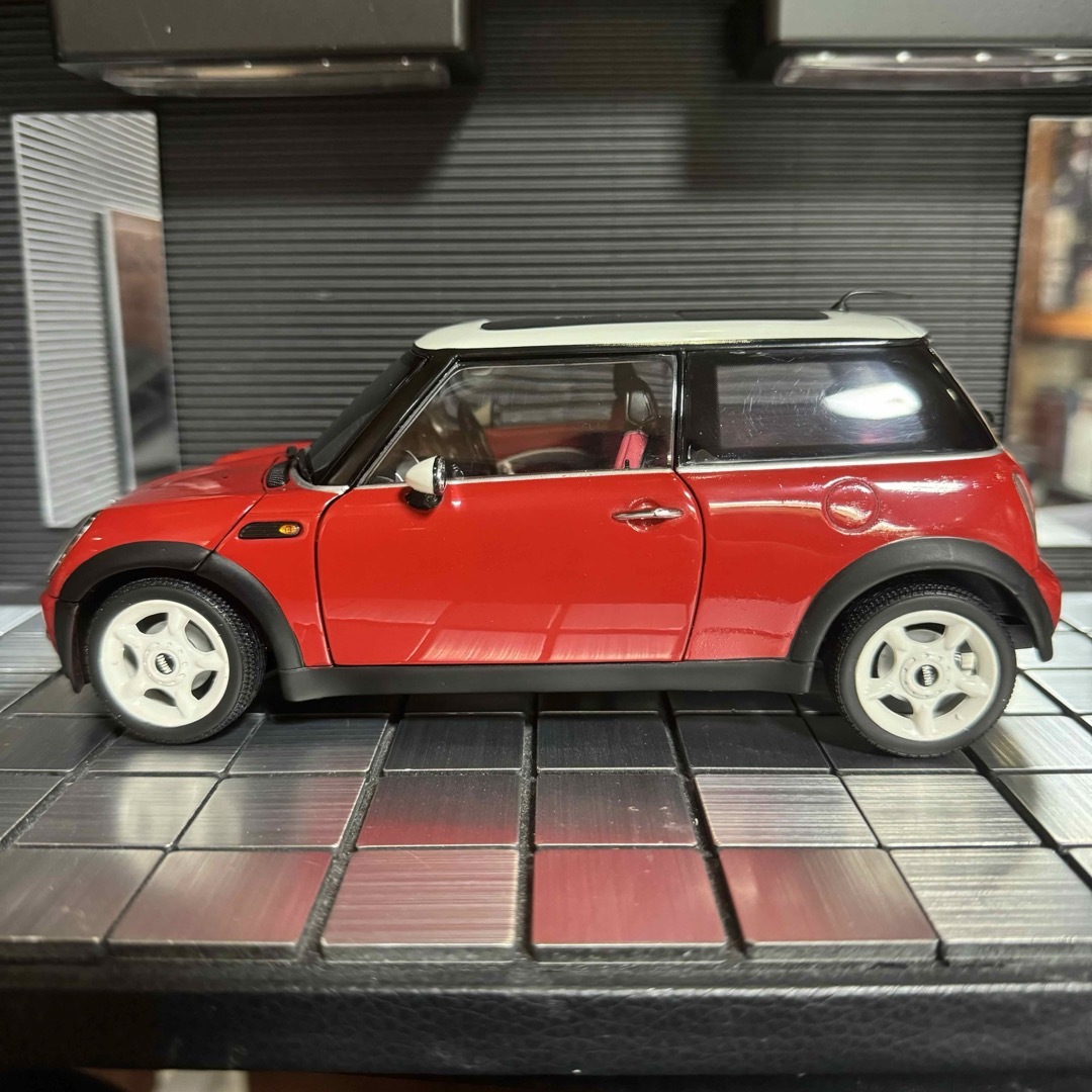 絶版未展示品 京商 1/18 MINI ミニ クーパー レッドの通販 by 絶版未展示品 京商 1/18 MINI ミニ クーパー レッドの通販 by