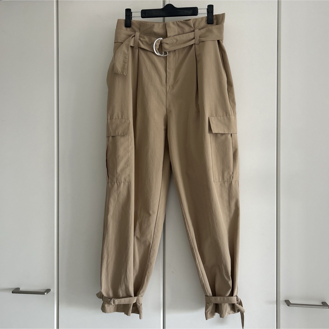 ZARA ソフトカーゴパンツxs 渦巻く ZARA ソフトカーゴパンツxs 渦巻く