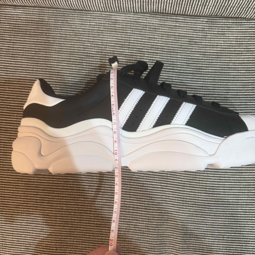 adidas - レア adidas 厚底スニーカー スーパースター adidas - レア adidas 厚底スニーカー スーパースター