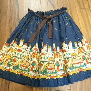 ドットアンドストライプスチャイルドウーマン(Dot&Stripes CHILDWOMAN)の[日本製]ロンドンの町並みスカート♪　総柄　模様　紺ネイビー(ひざ丈スカート)