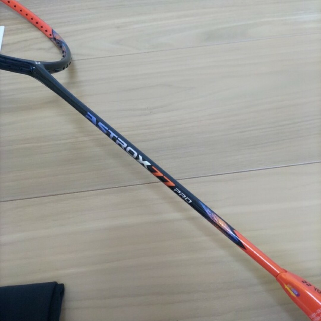 YONEX - YONEX アストロクス77プロ 4UG6 ガット張り込みの通販 YONEX - YONEX アストロクス77プロ 4UG6 ガット張り込みの通販