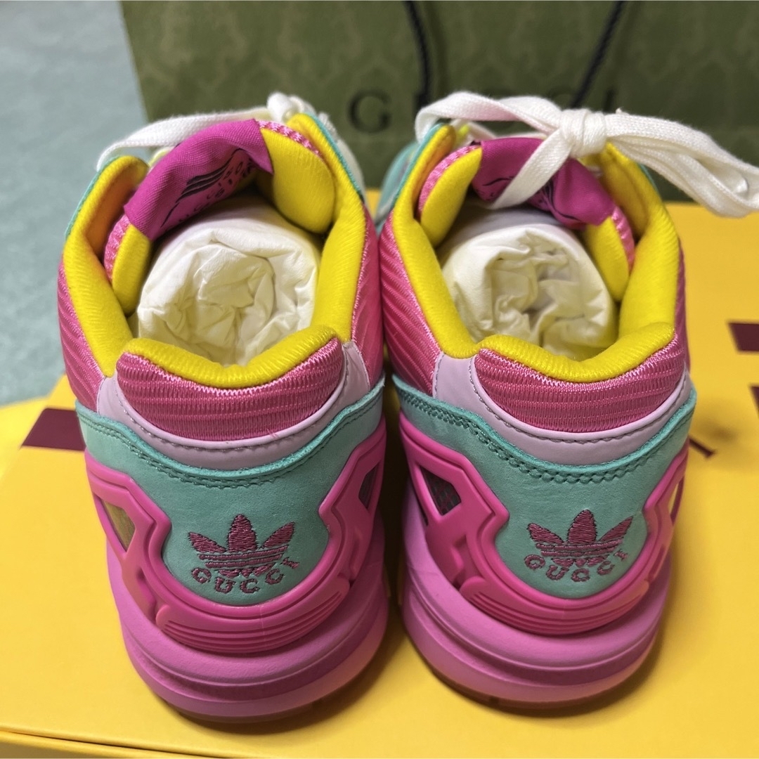 GUCCI - 新品 アディダス×グッチ コラボスニーカー 3 ZX8000 GG GUCCI - 新品 アディダス×グッチ コラボスニーカー 3 ZX8000 GG