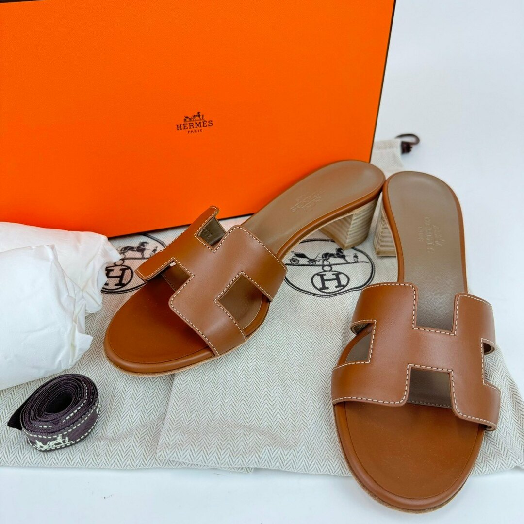 HERMES エルメス オアジス サンダル ゴールド37ハーフ - 家具 HERMES エルメス オアジス サンダル ゴールド37ハーフ - 家具