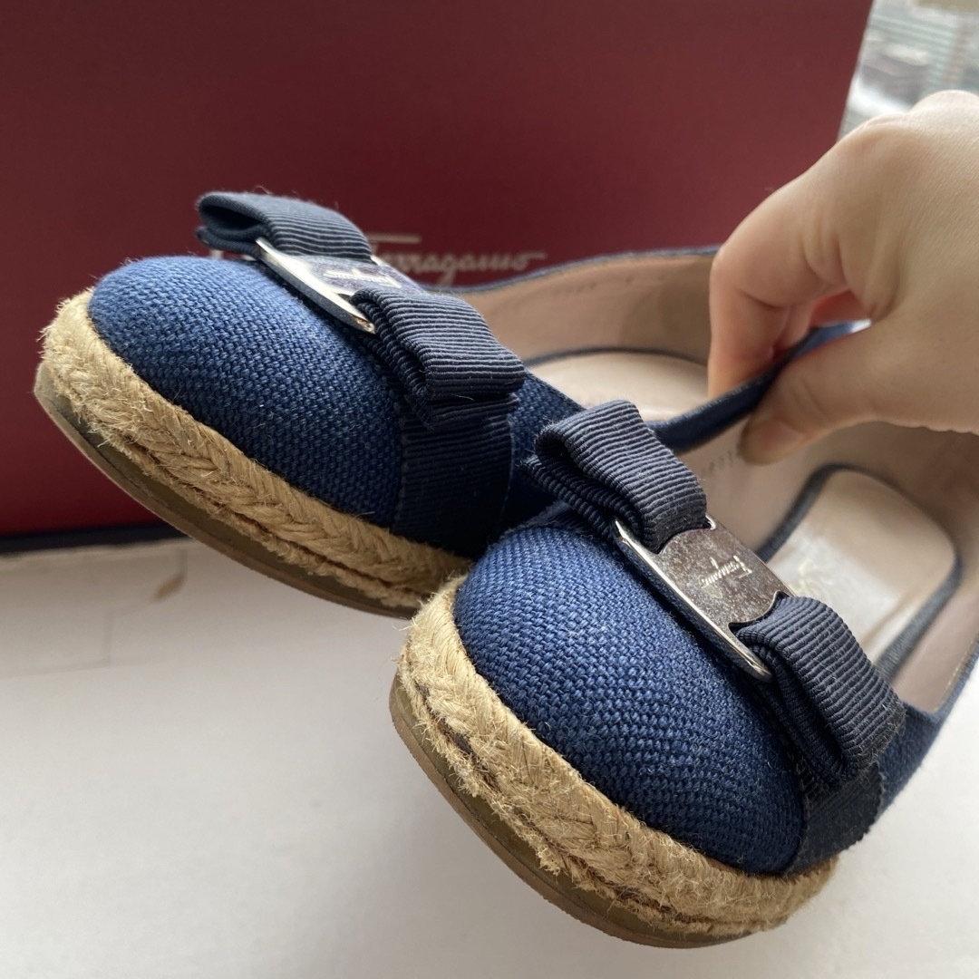 フェラガモ エスパドリーユ ネイビー 22cm 5C