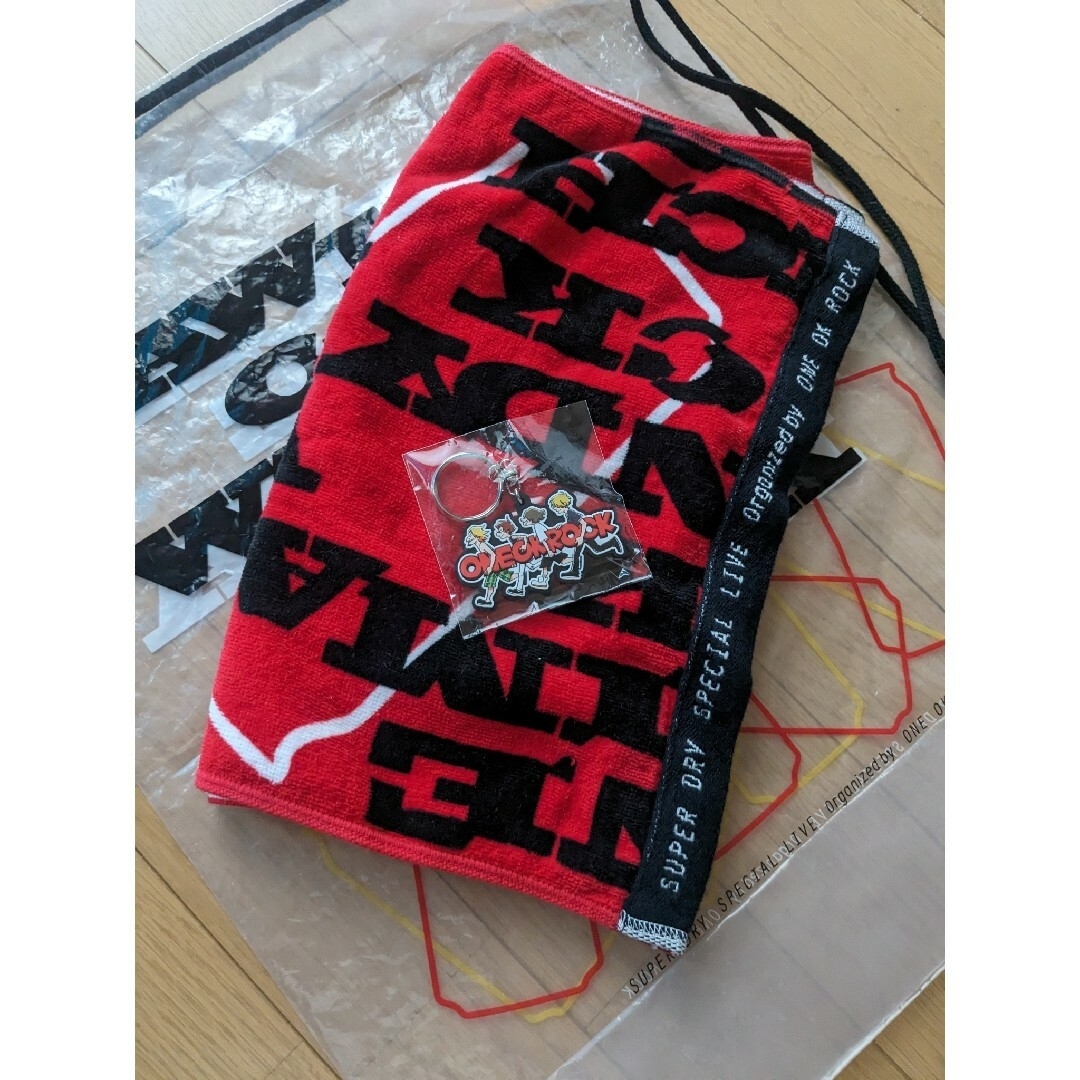 ONE OK ROCK - 専用 キーホルダー フェイスタオル SDビニール ONE OK ROCK - 専用 キーホルダー フェイスタオル SDビニール