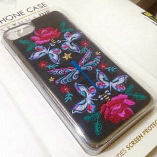スキニーディップ(SKINNYDIP)のSKINNYDIP♡人気の刺繍デザインiPhone6/6s/7ケース(iPhoneケース)