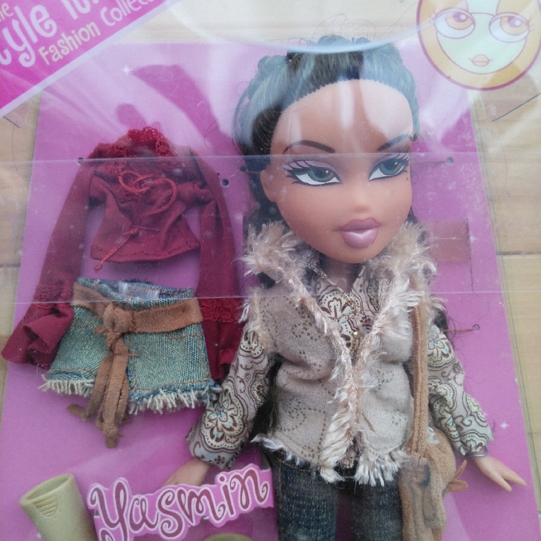 BRATZ ブラッツ スタイルイット Yasmin ヤスミン ドール 人形 BRATZ ブラッツ スタイルイット Yasmin ヤスミン ドール 人形