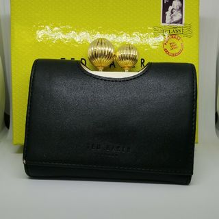 TED BAKER(財布)のフリマアイテム一覧 TED BAKER(財布)のフリマアイテム一覧