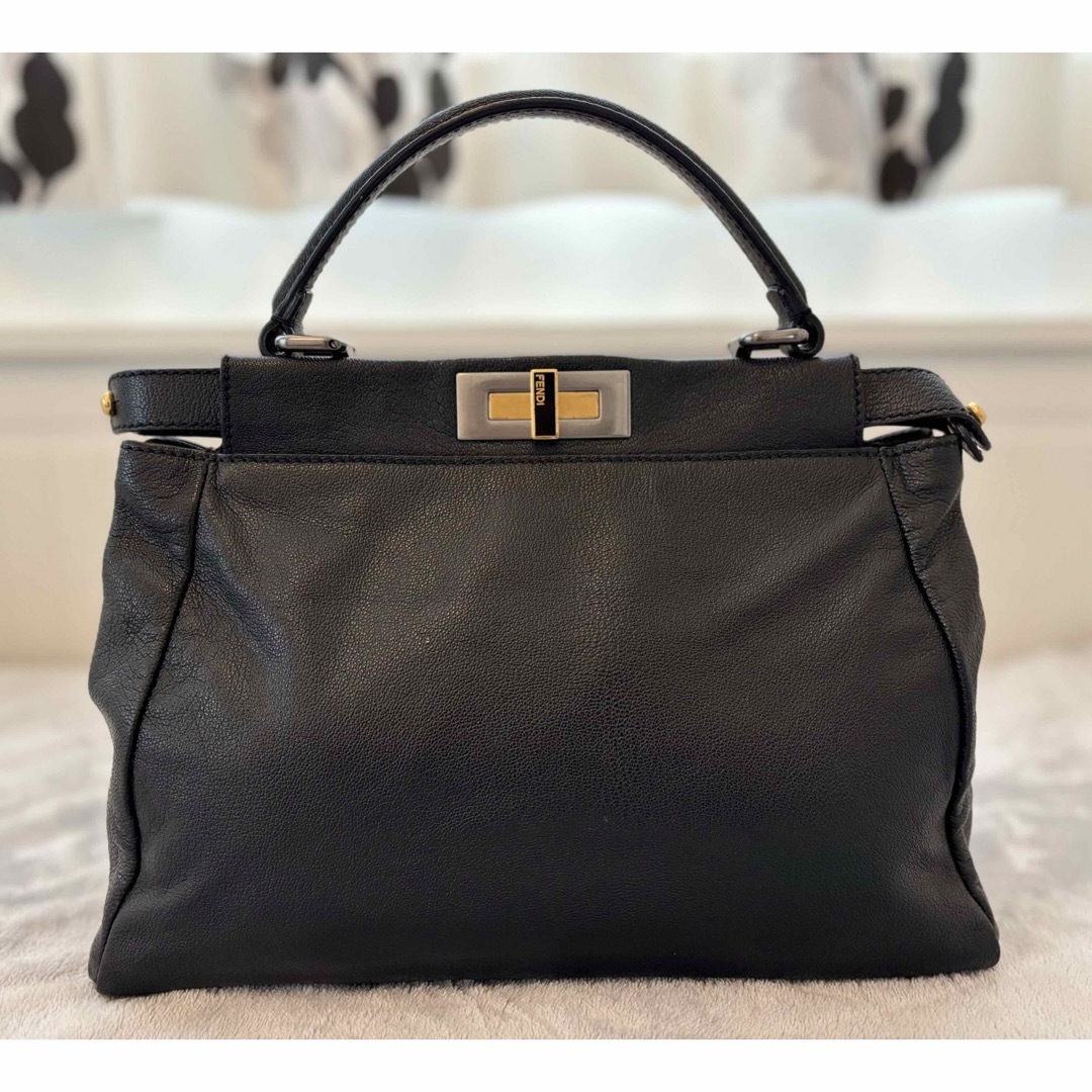 FENDI - FENDI/ピーカブー/フェンディ/ハンドバッグ/ショルダー FENDI - FENDI/ピーカブー/フェンディ/ハンドバッグ/ショルダー