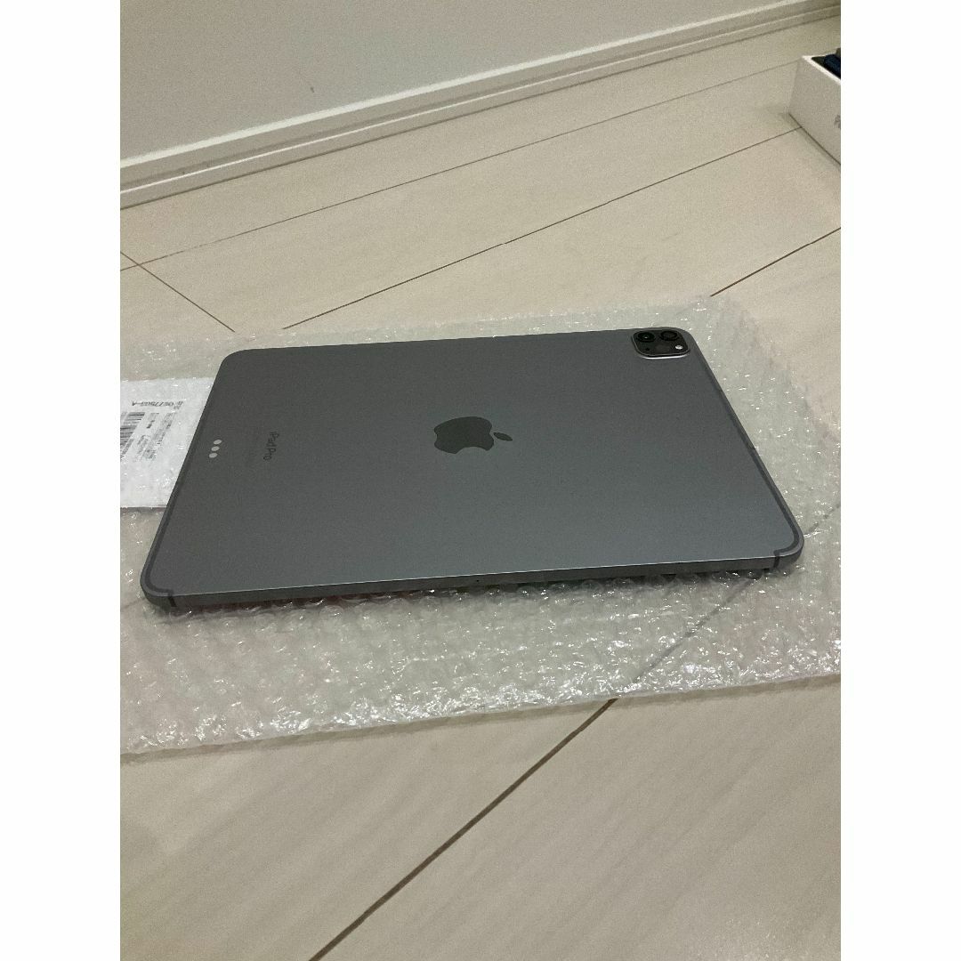Apple(アップル)のiPad Pro 11インチ Wi-Fi Cellular 128GB 第4世代 スマホ/家電/カメラのPC/タブレット(タブレット)の商品写真