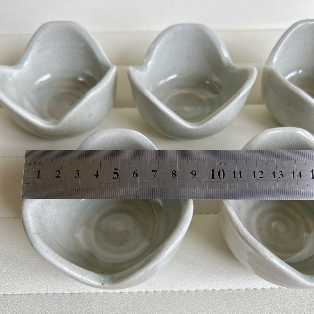 たち吉 - たち吉 橘吉 割山椒 三つ足小鉢揃 5枚セット 和食器 たち吉 - たち吉 橘吉 割山椒 三つ足小鉢揃 5枚セット 和食器